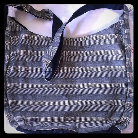 thirty-one Handbags - 31 - NIP Retro Metro Hobo Crossbody